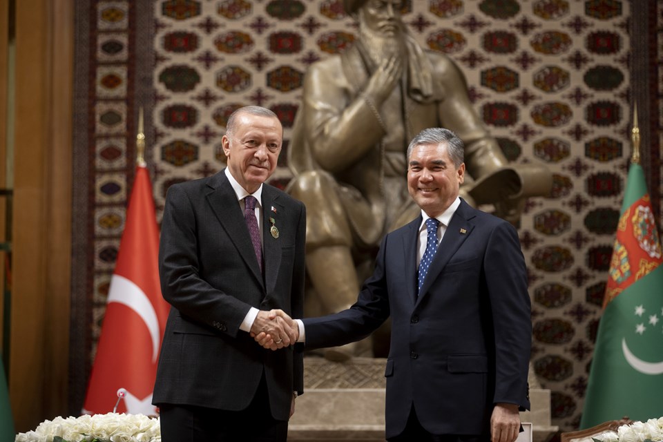 Cumhurbaşkanı Erdoğan Türkmenistan'da  Son Dakika Dünya Haberleri |  NTV Haber