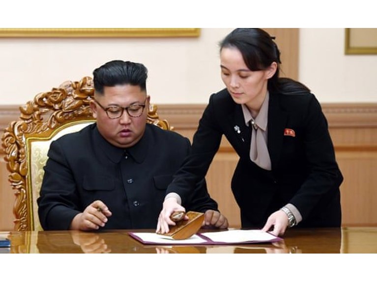 Bu defa Kim'in kız kardeşi tehdit etti Bu defa Kim'in kız kardeşi tehdit etti