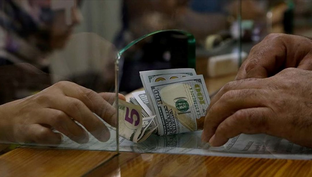 Dolar ve euroda günün ilk rakamları