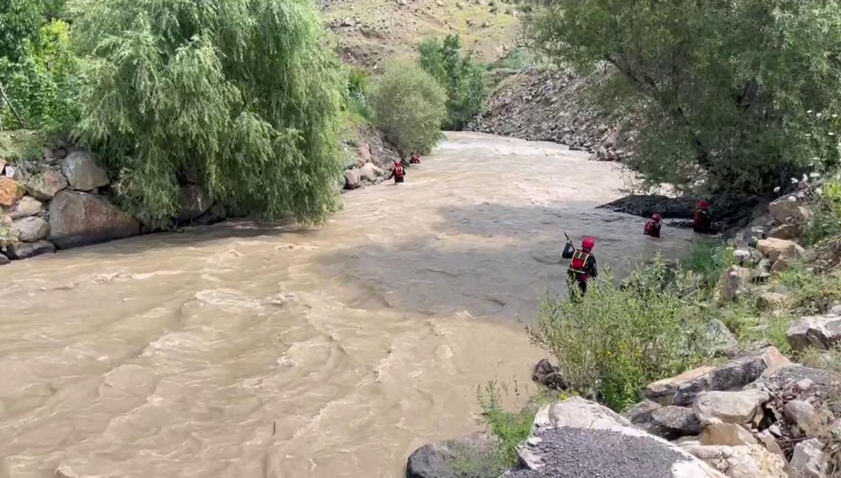 Erzurum'da heyelan faciası: 8 aylık bebek kayboldu, annenin cansız bedeni bulundu