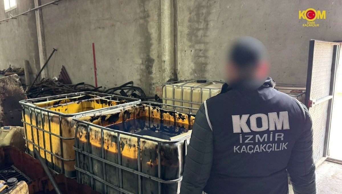 İzmir'de tonlarca kaçak akaryakıt ele geçirildi İzmir'de tonlarca kaçak akaryakıt ele geçirildi