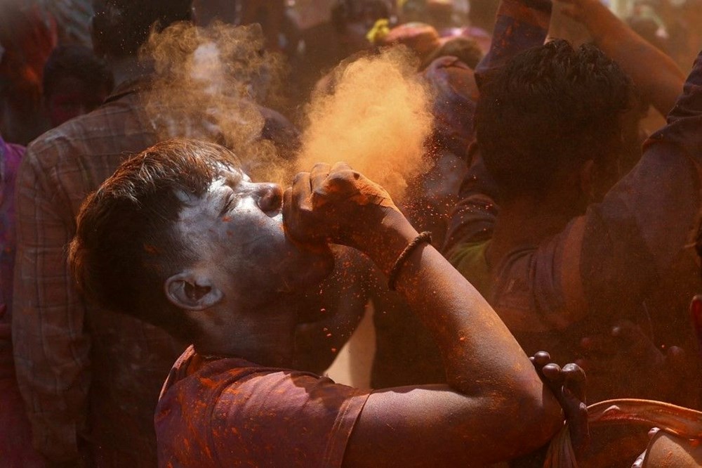 Hindistan, Coşkuyu Renklerle Boyadı: Holi Festivali Kutlamaları 78 WAVcXgO4t0aZfIuVmRkASA