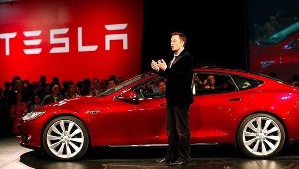 Amerikan devi, Tesla'dan kovulan çalışanların peşinde