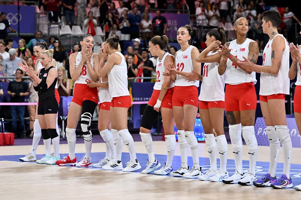 Paris Olimpiyatları'nda Çin'i yenen Filenin Sultanları yarı finalde! - 1