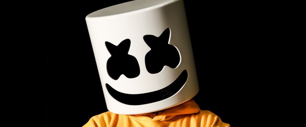 Marshmello. Кристофер комсток маршмеллоу. Человек в маске маршмеллоу. Маршмеллоу диджей. Мистер маршмеллоу.