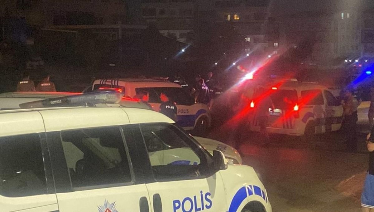 Kocaeli’de ekiplerin durdurduğu araçtan ateş açıldı: 1 polis yaralı