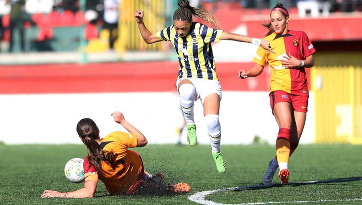 Kadın Futbol Süper Ligi'nde derbi haftası: Galatasaray ile Fenerbahçe karşı karşıya