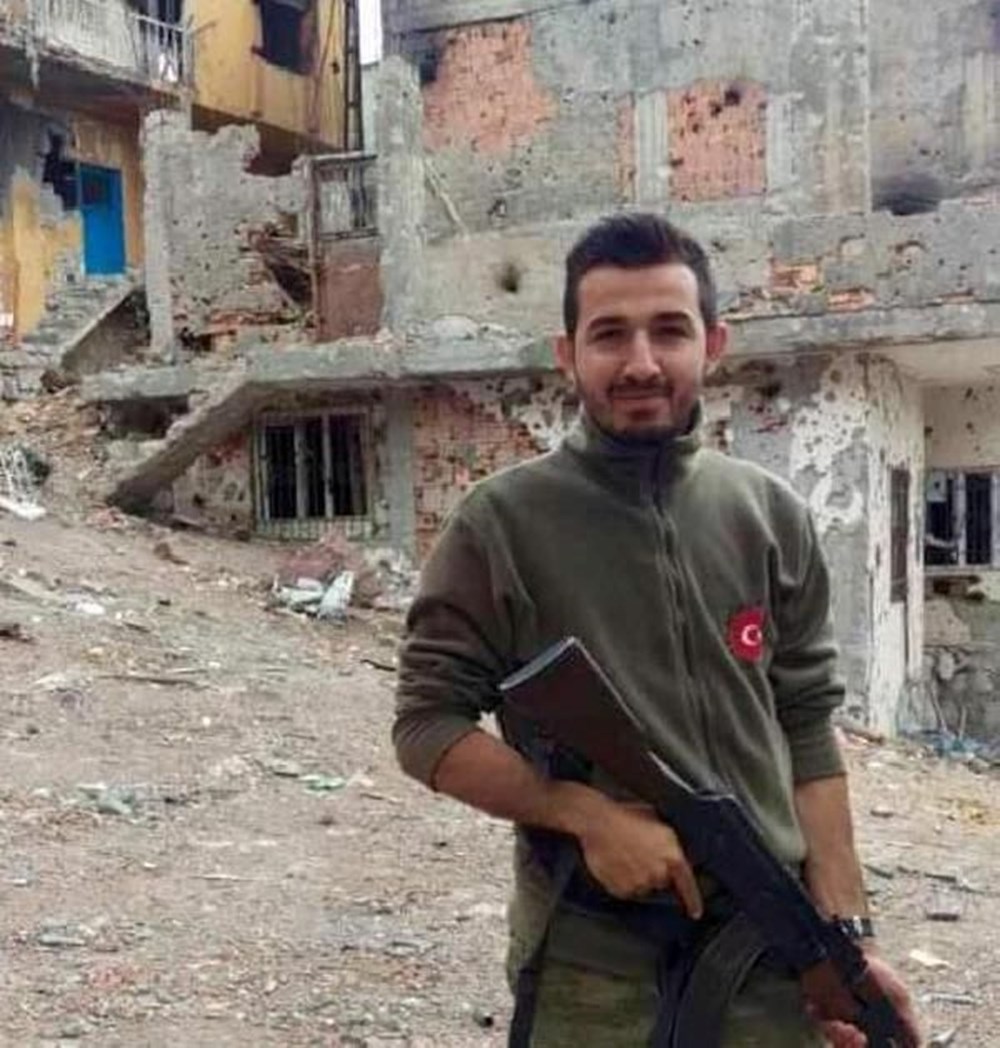 Türkiye şehitlerine ağlıyor: Acı haberler ailelere ulaştı - 11