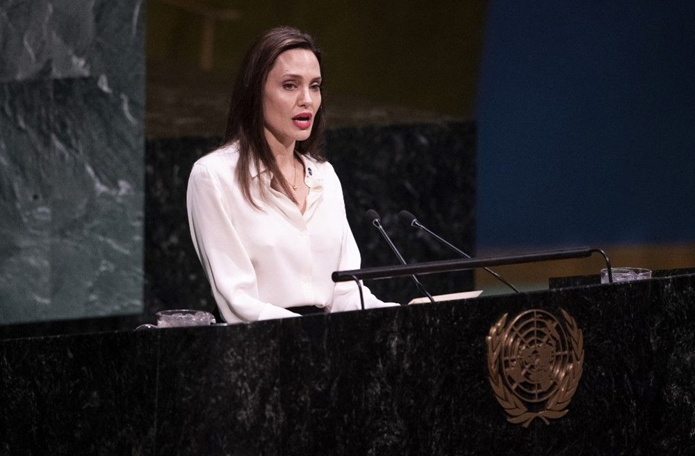 Angelina Jolie'den Afgan kadınlar için çağrı: Çiçeği kesebilirsin, ama baharın gelişini durduramazsın - 4