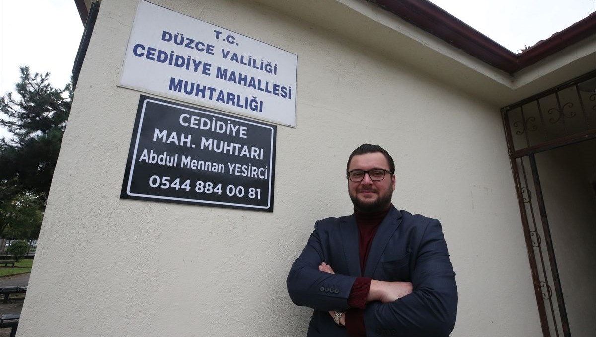 Hayatını kaybeden babasının projelerini tamamlamak için muhtar oldu