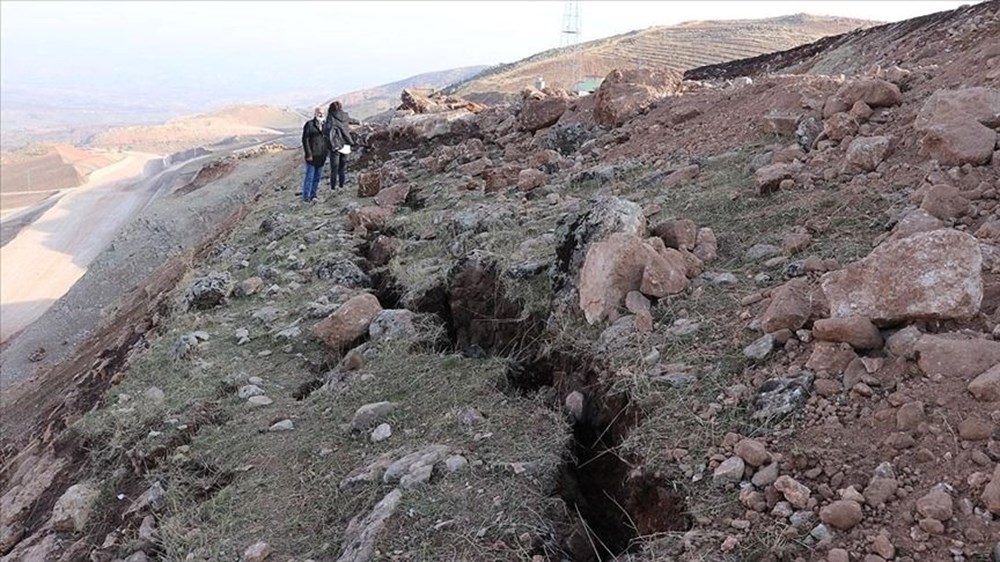 MTA diri fay haritası yenilendi: Evimin altından fay hattı geçiyor mu? Türkiye'de deprem riski taşıyan iller - 9