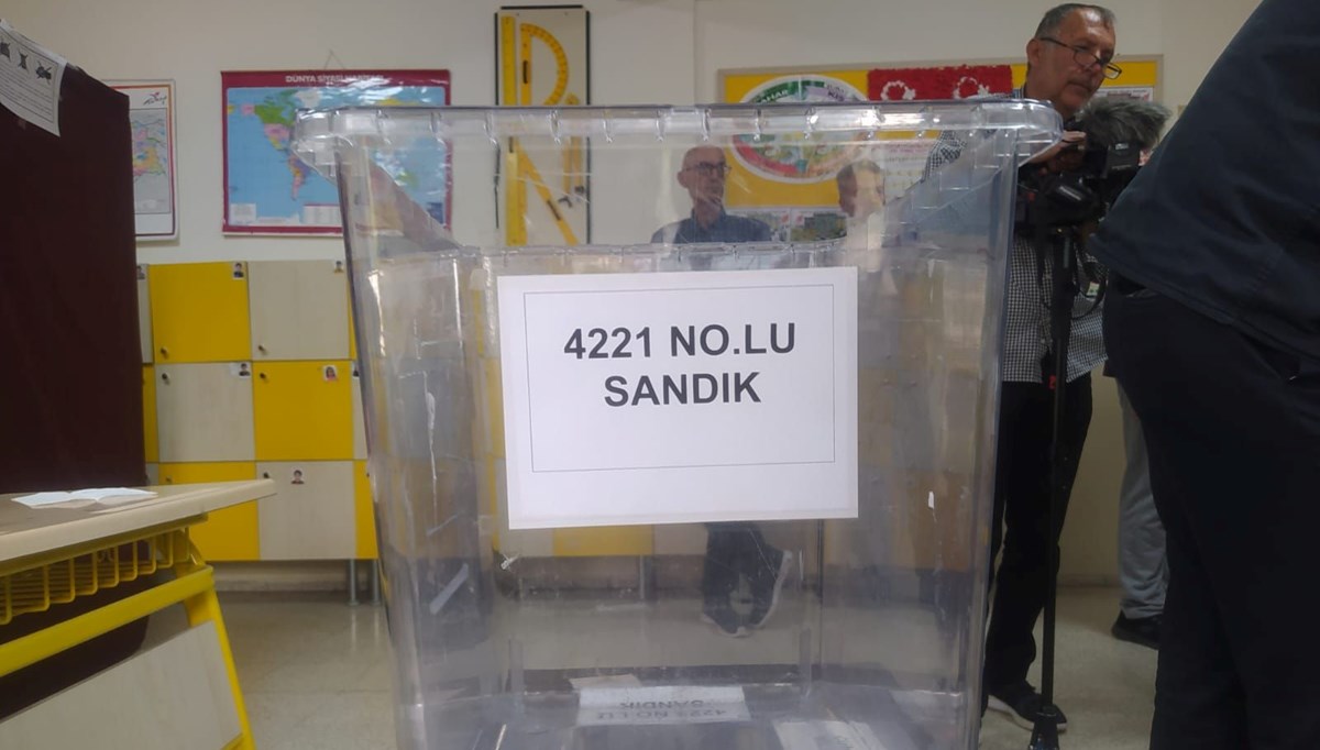 Kemal Kılıçdaroğlu oy kullandığı sandıktan birinci çıktı