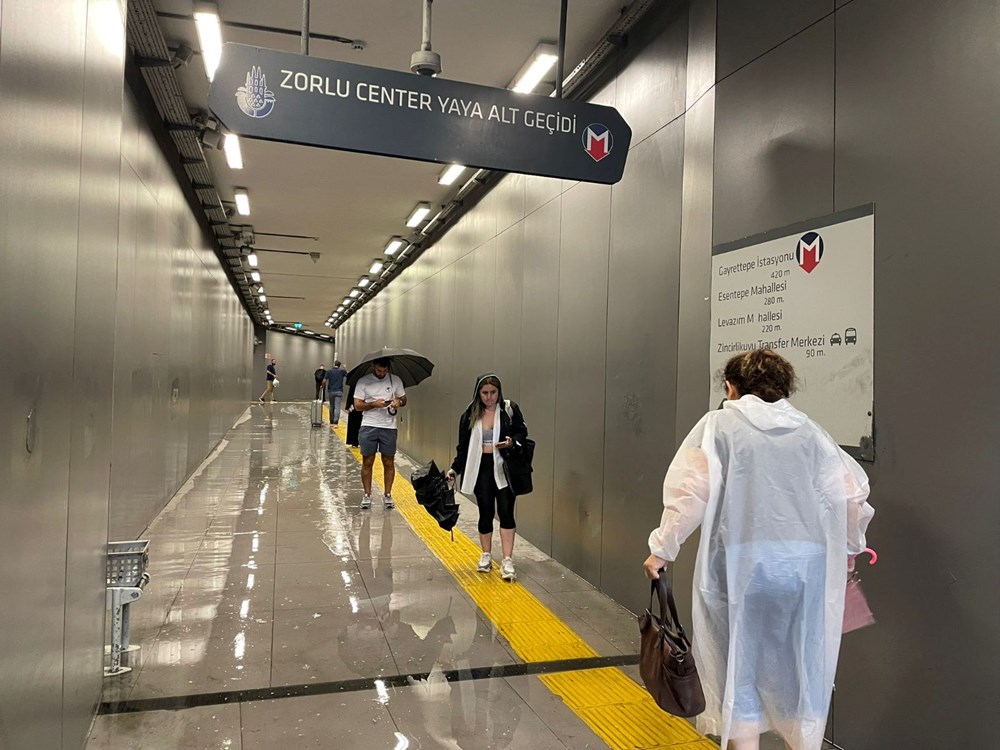 İstanbul'da gök delindi - 1