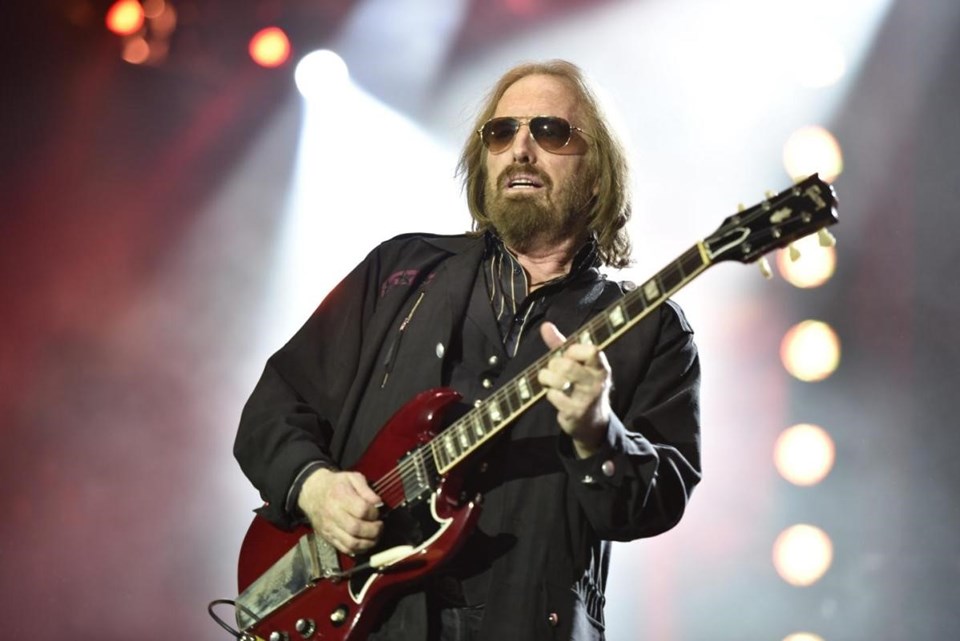 Kızı, Tom Petty'nin hayatını kaybettiği iddialarını yalanladı - 1