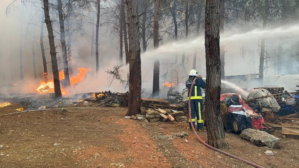 Antalya Gazipaşa'da orman yangını - 4