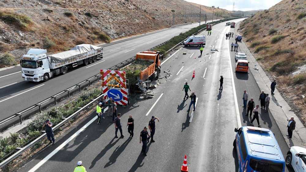 TAG Otoyolu'nda katliam gibi kaza: 5 ölü - 7