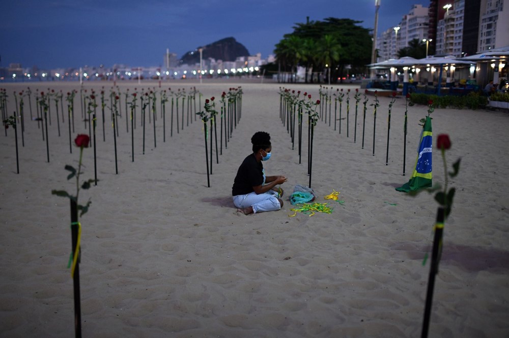 500 roses in memory of 500 thousand people - 4