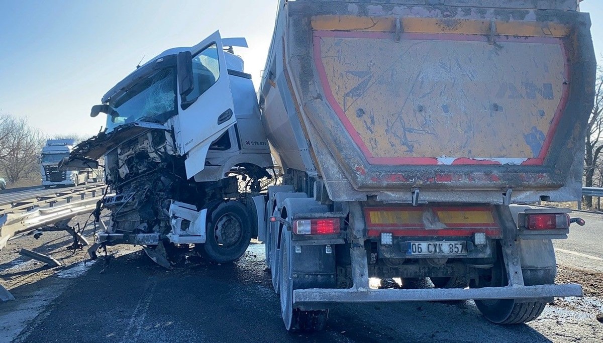 Konya'da TIR'lar çarpıştı: 1 yaralı