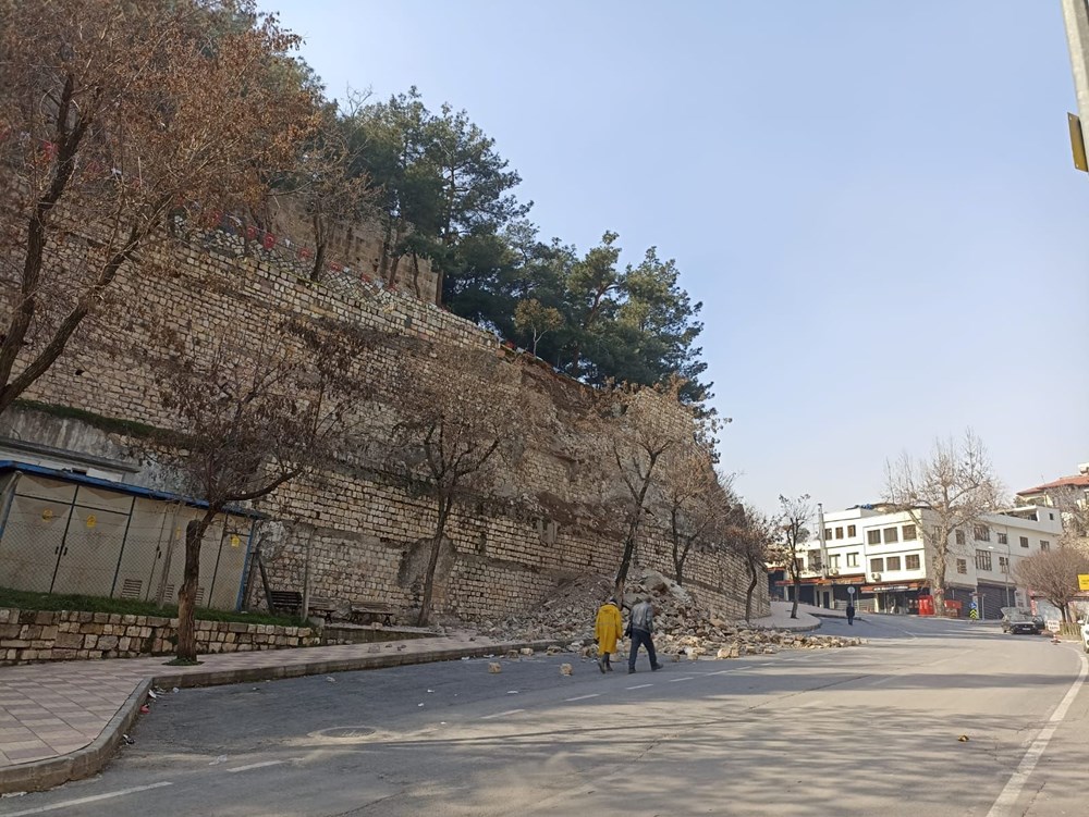 Depremde tarihi Kahramanmaraş Kalesi de hasar gördü - 5