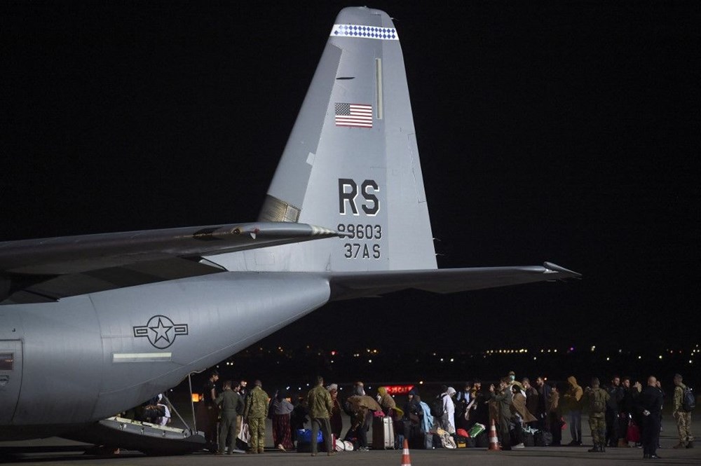 Afganistan'da son durum: Kabil Havalimanı yakınlarına roket saldırısı yapıldı - 14