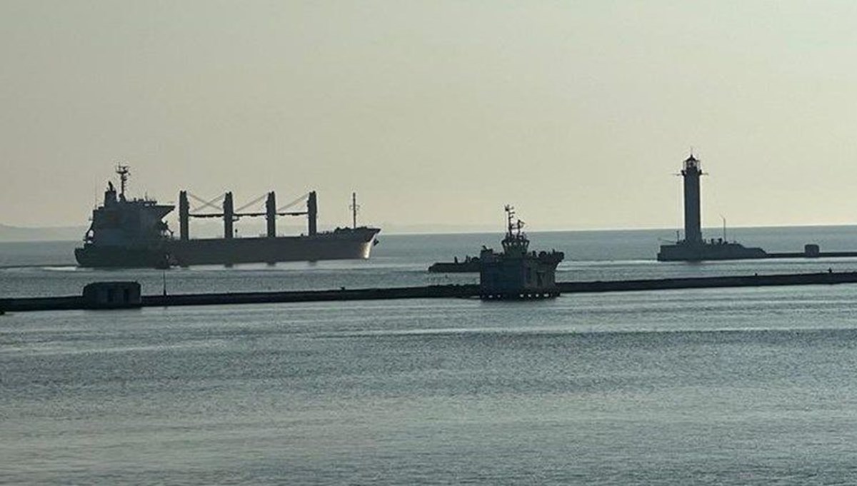 Ukrayna’dan çıkan 3 gemiden ilki İstanbul açıklarına ulaştı
