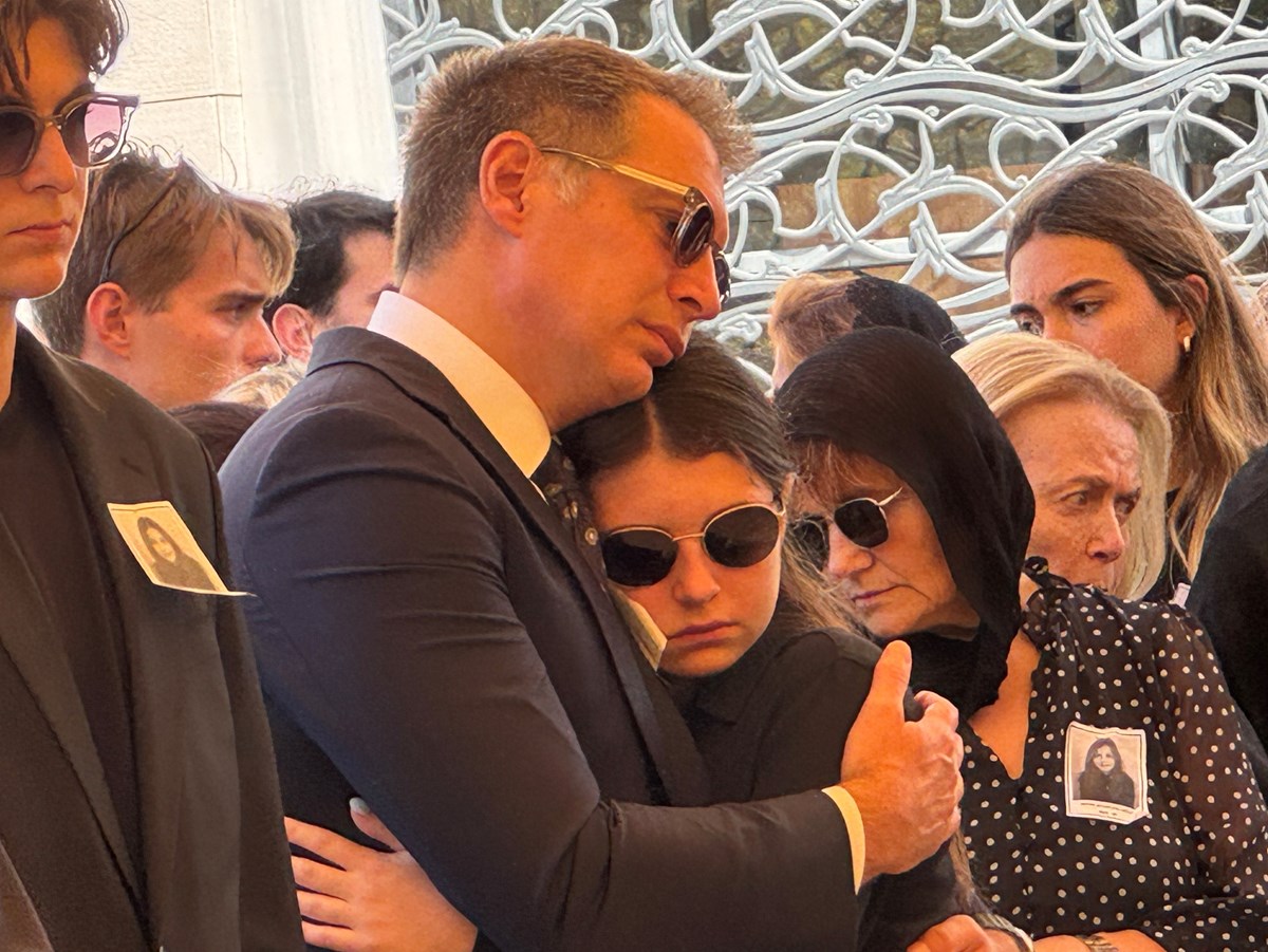 Defne Akçakayalıoğlu Defne Akçakayalıoğlu