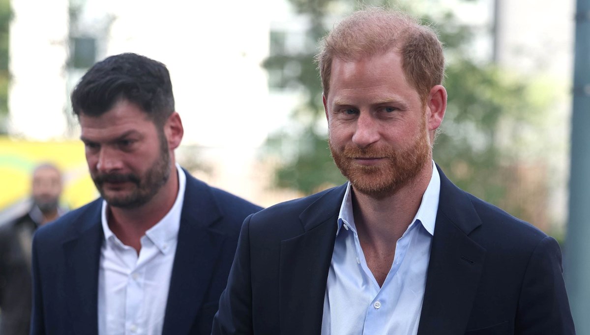 Prens Harry, babası Kral Charles ile görüştü