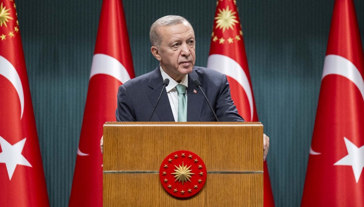 Öğrencilere cep telefonu ve bilgisayar desteği | Cumhurbaşkanı Erdoğan açıkladı