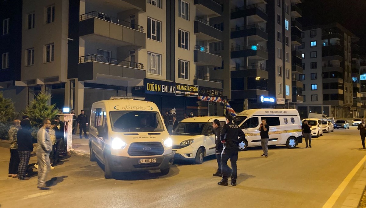 Gaziantep'te aile içi silahlı kavga: Eşini öldürdü, oğlu ve damadını yaraladı Gaziantep'te aile içi silahlı kavga: Eşini öldürdü, oğlu ve damadını yaraladı