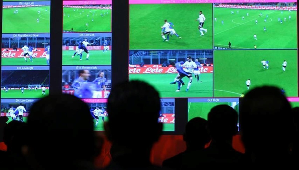 UEFA'dan VAR kararı: EURO 2024'te pozisyonlar ekrana yansıtılacak