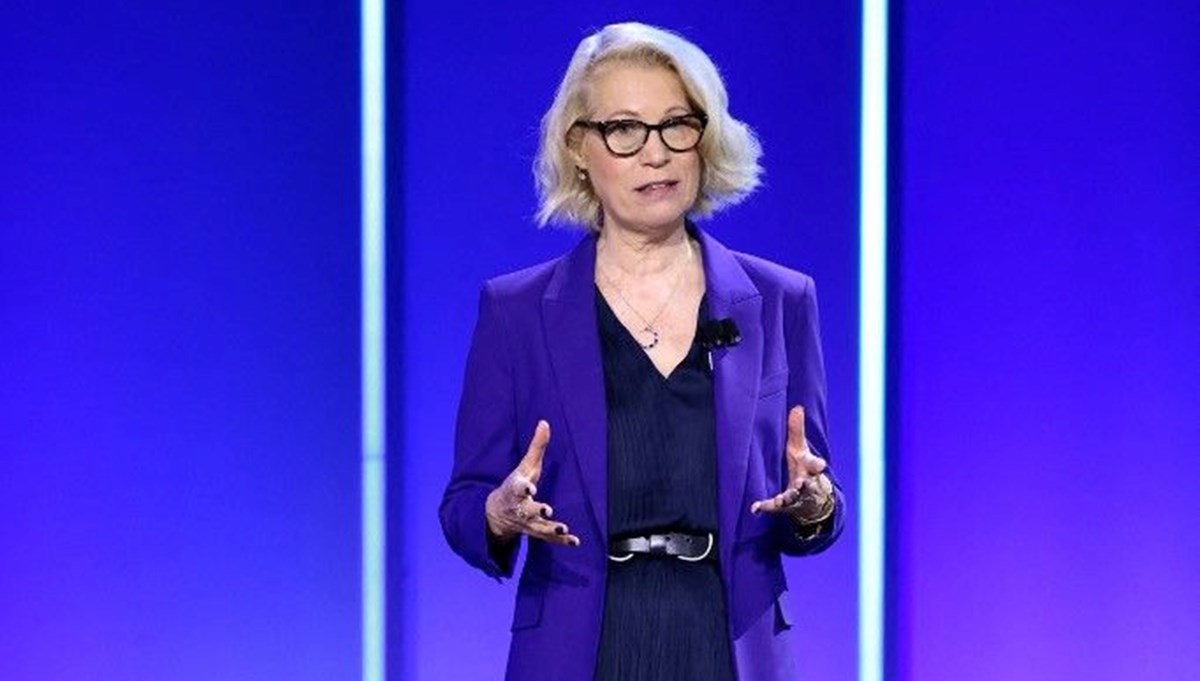 Warner Bros'un CEO'su Kathleen Finch: Türkiye'de Ağır Yaşamlar'ı görmek çok heyecan vericiydi Warner Bros'un CEO'su Kathleen Finch: Türkiye'de Ağır Yaşamlar'ı görmek çok heyecan vericiydi