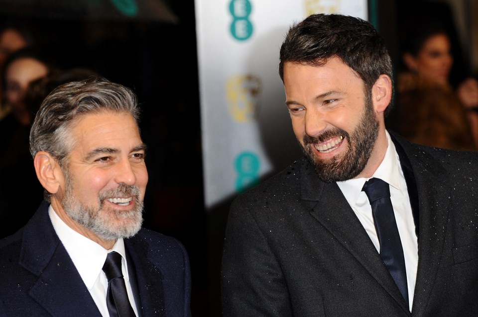 George Clooney'den Ben Affleck'e Batman tavsiyesi: Kostümünde meme ucu olmasın - 1