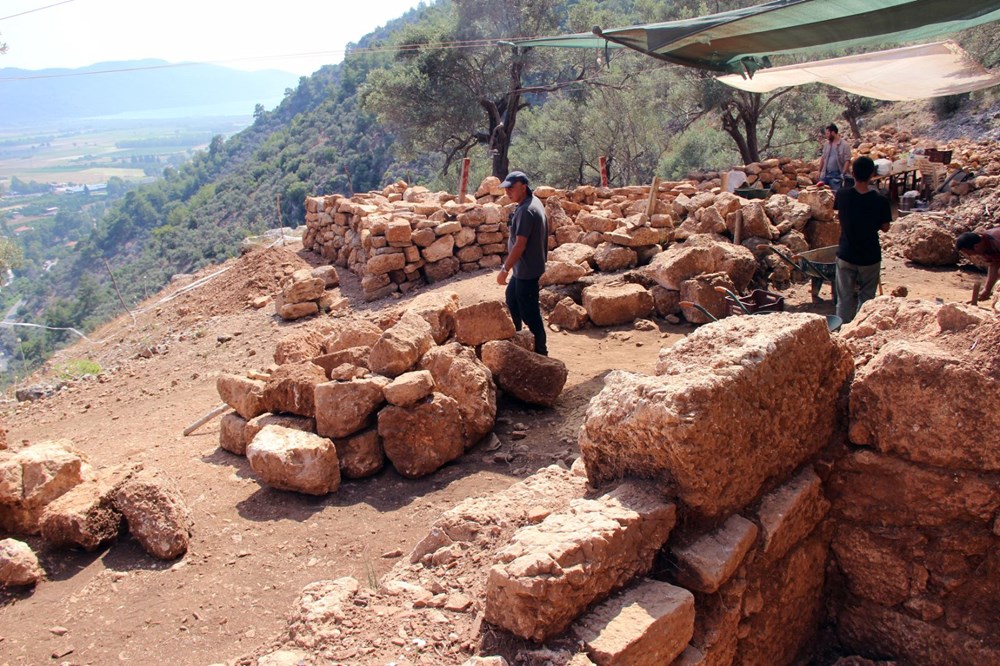 Meclis binası ve tapınak iki bin yıl sonra gün yüzüne çıktı - 2