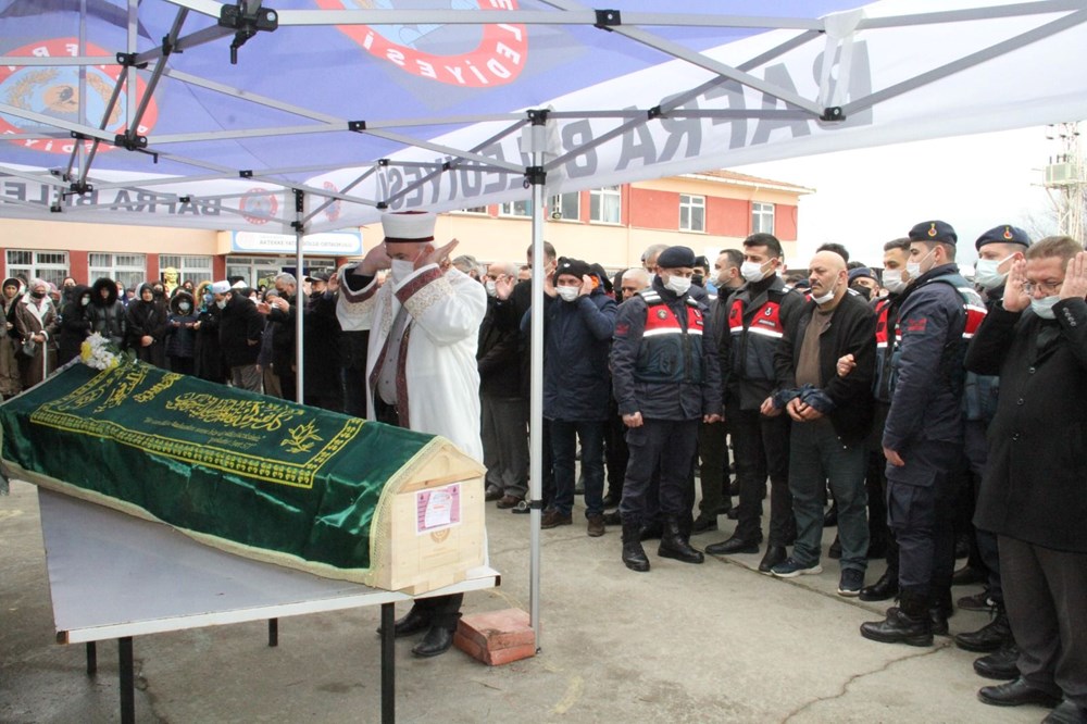 Avukat Dilara Yıldız son yolculuğuna uğurlandı - 3