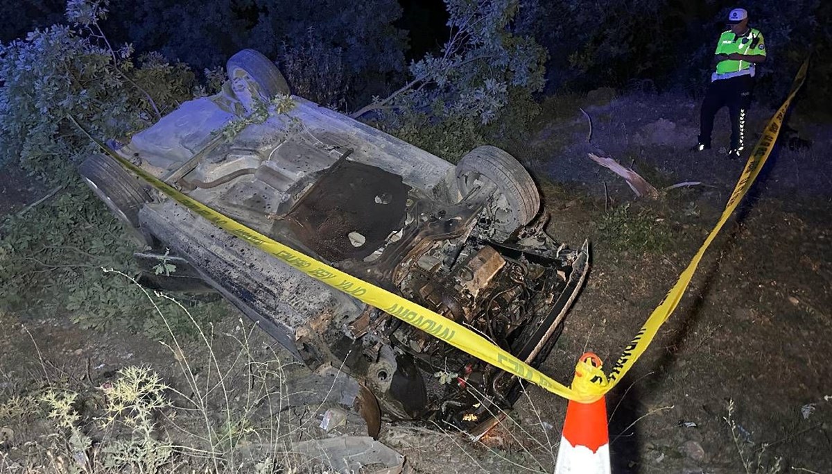 Uşak'ta kaza: 1 kişi öldü, 2 kişi yaralandı