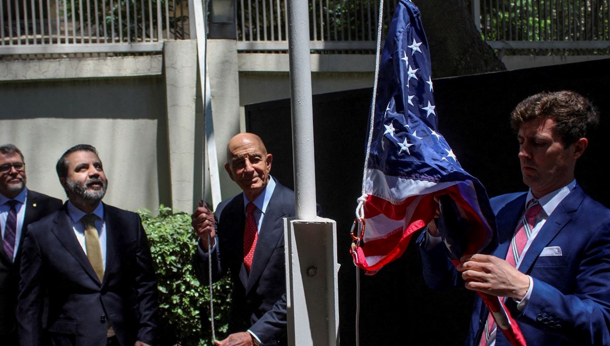 Trump'tan Suriye'ye zeytin dalı