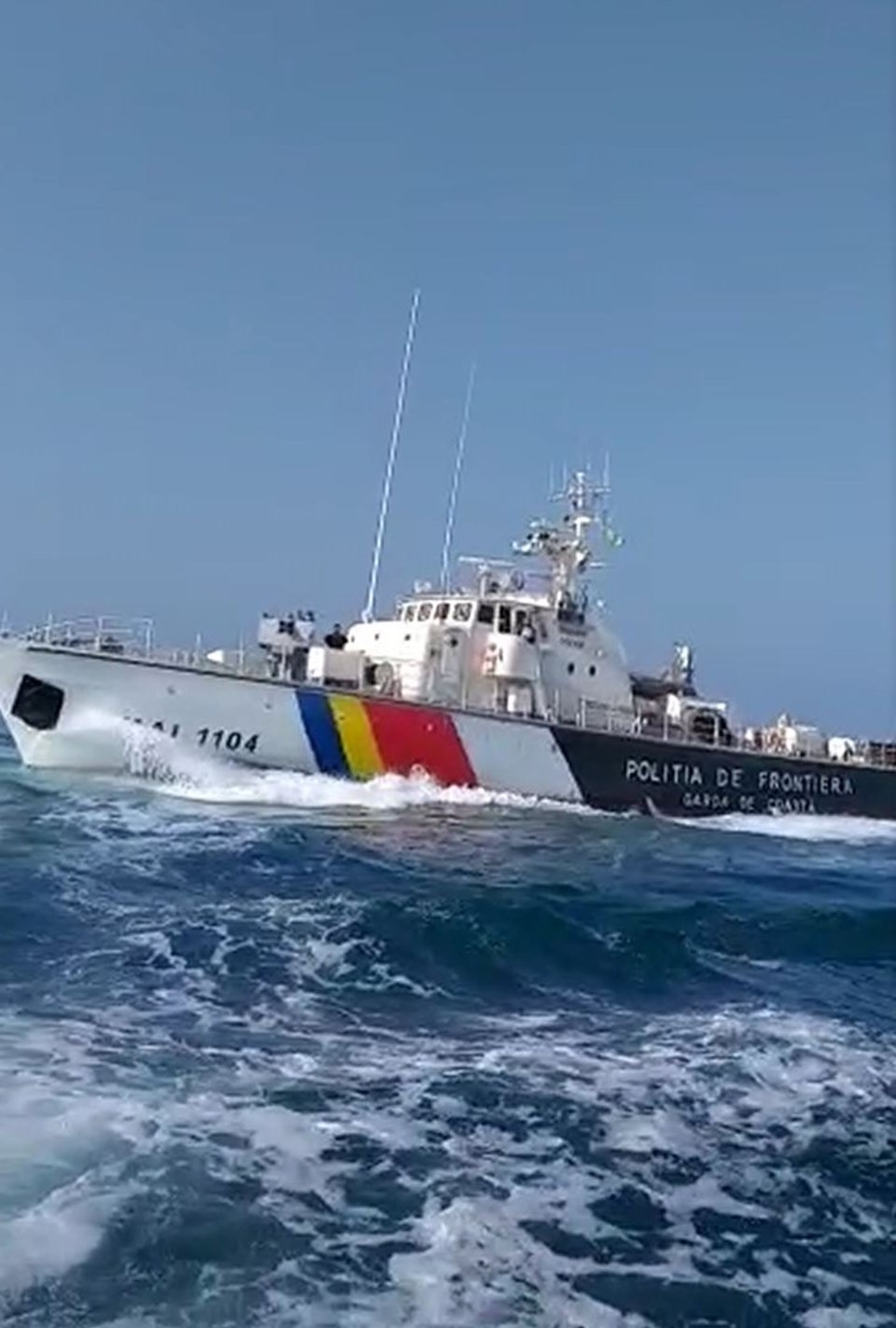 Türk balıkçı teknesine ateş açıldı: 3 yaralı - 1