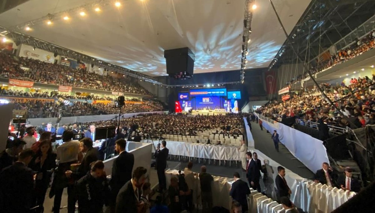 AK Parti’de Büyük Kongre başladı | Yurt içi ve yurt dışından yoğun katılım AK Parti’de Büyük Kongre başladı | Yurt içi ve yurt dışından yoğun katılım