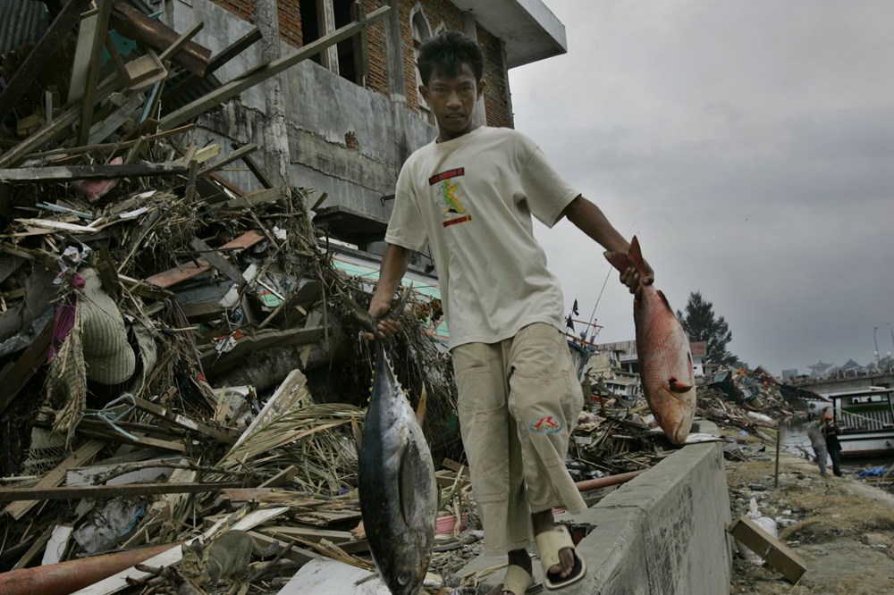 Fotoğraflarla felaketin 20'nci yılı: Hint Okyanusu'nu vuran tsunami 230 bin can aldı - 9