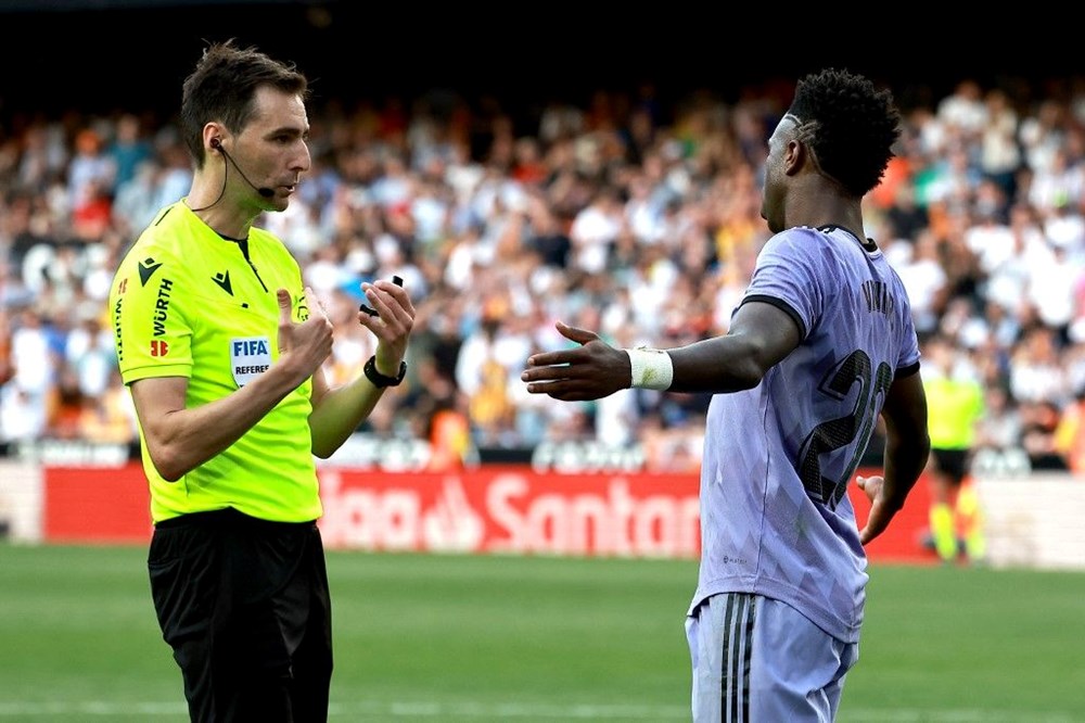 İspanya'da El Clasico öncesi olay: Real Madrid, Barcelona maçı idmanını iptal etti! Maça çıkacaklar mı? 73 WP1kc6FvbEiZ4eR3 IhitA