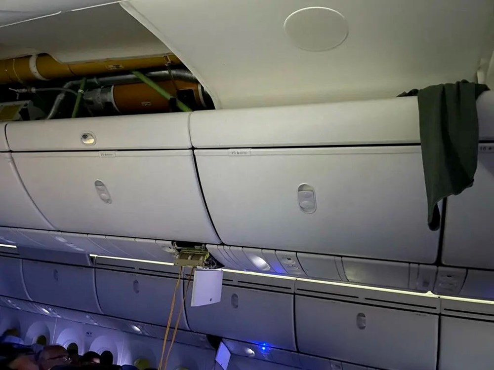 Uçakta korku dolu anlar! Türbülansa girdi, koltuklar kırıldı: 30 kişi yaralandı - 2