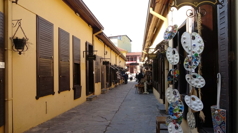 Dünyanın Bir Numaralı Çarşılı Köprüsü: Zamana Meydan Okuyan 583 Yıllık Anıt 74 WRAvEiJhr0KXZq0DheDX4g