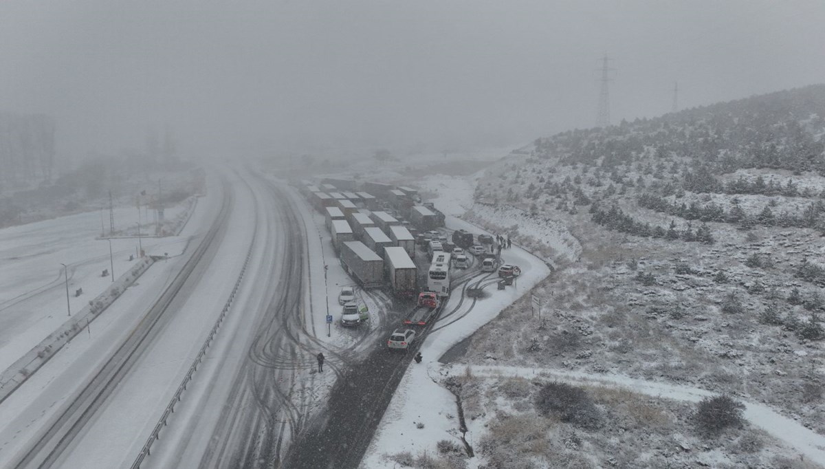 Termometreler eksi 20'yi gösterdi! Erzincan'da kar ve sis etkili oluyor