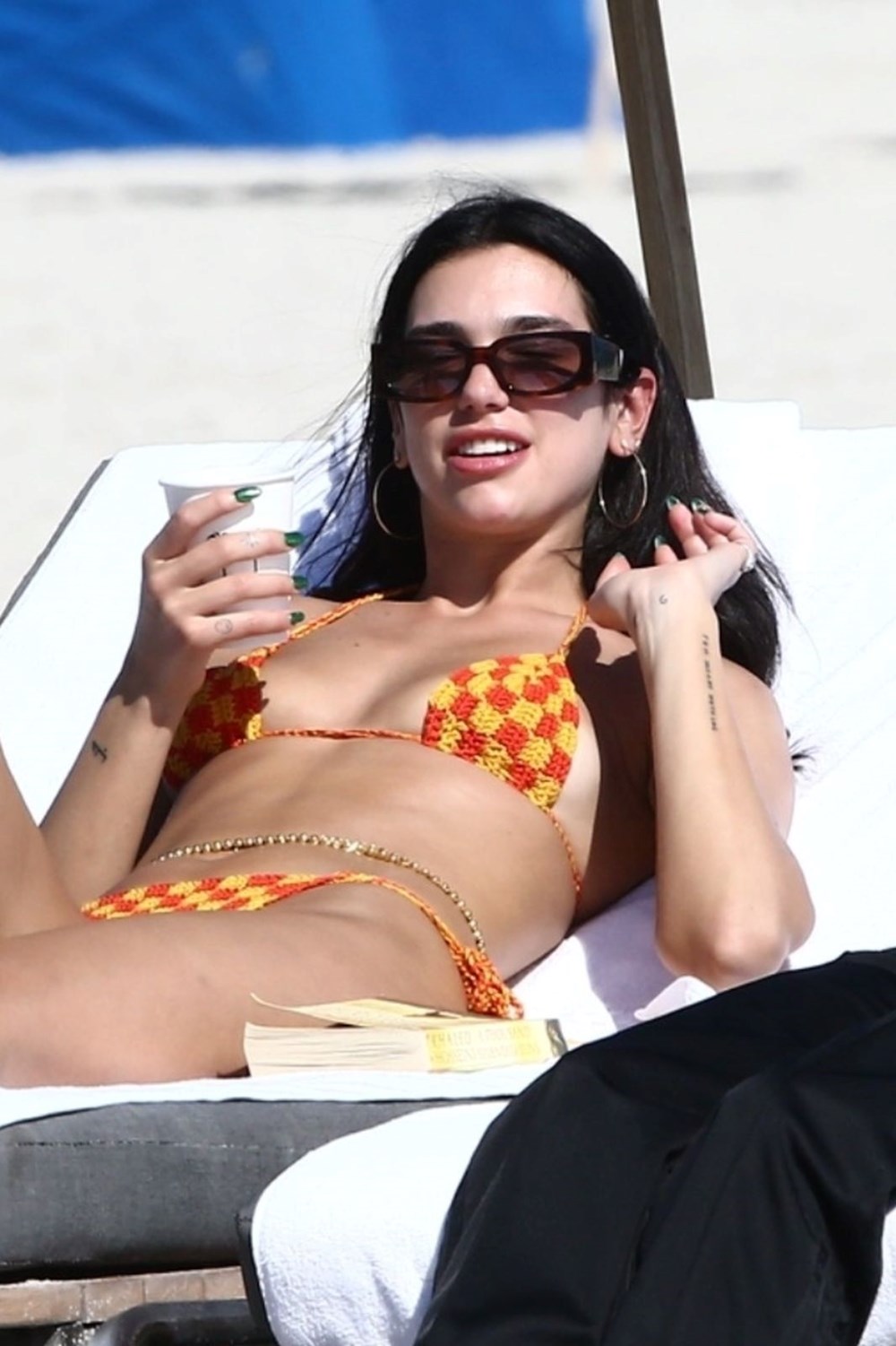 Dua Lipa Miami sahillerinde: Konser öncesi tatil - 2