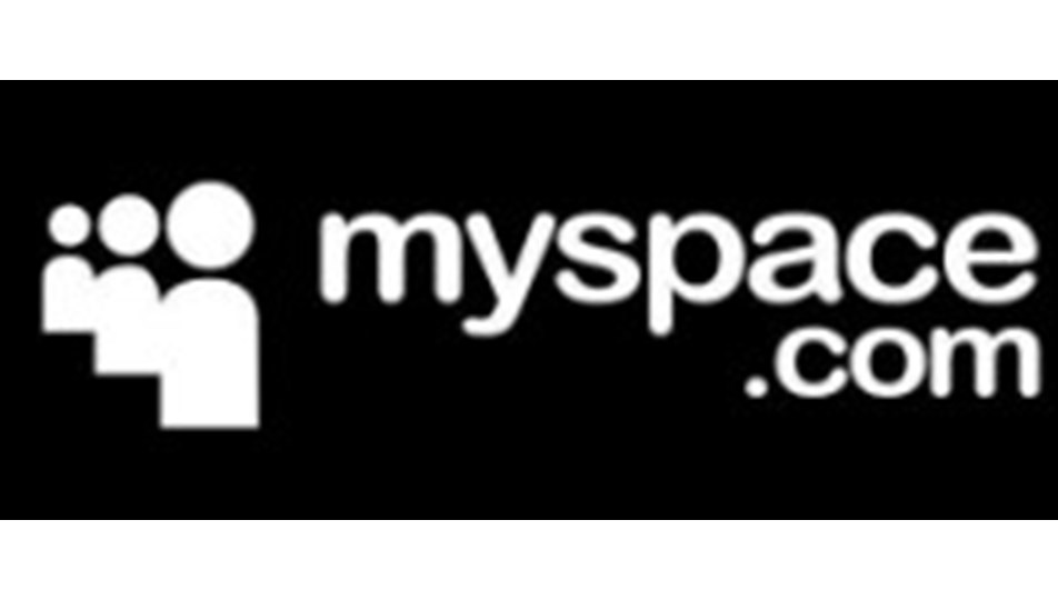 MySpace yarı yarıya küçülüyor