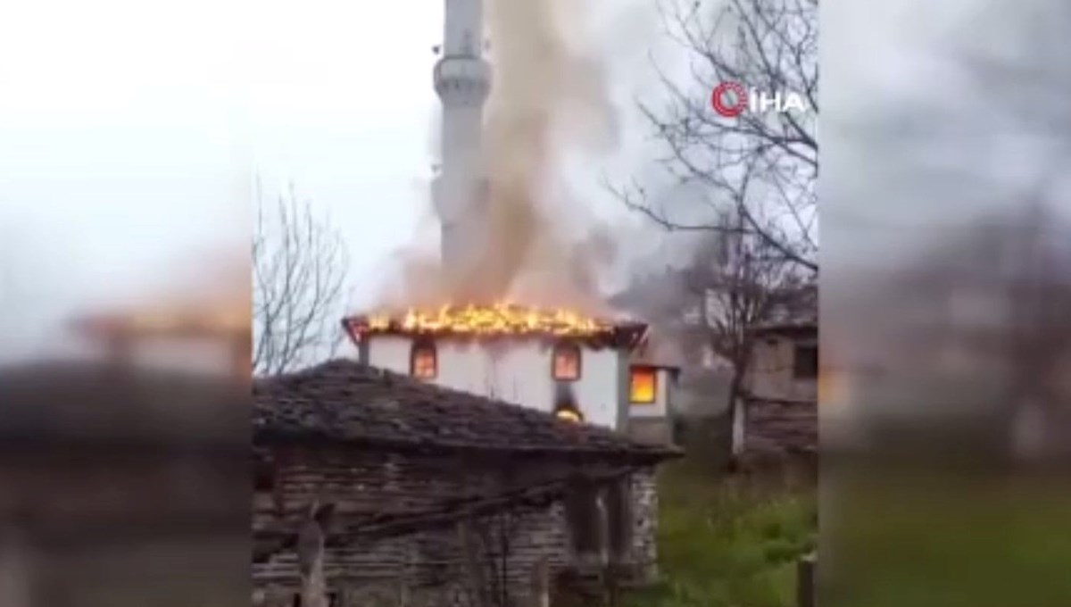 Samsun'da cami yangını Samsun'da cami yangını