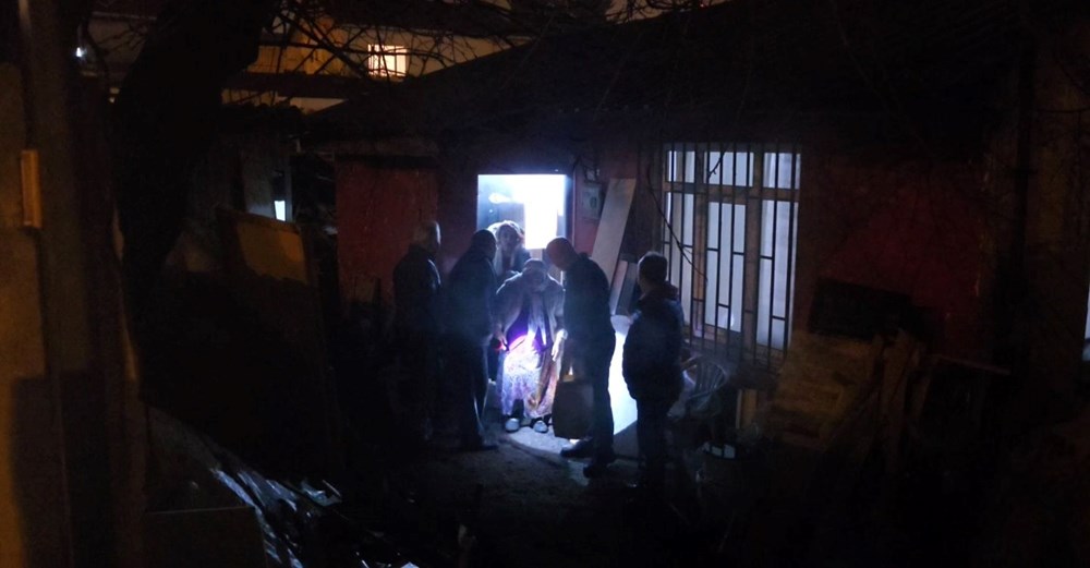 Beykoz’da bir evin zemini çöktü - 3