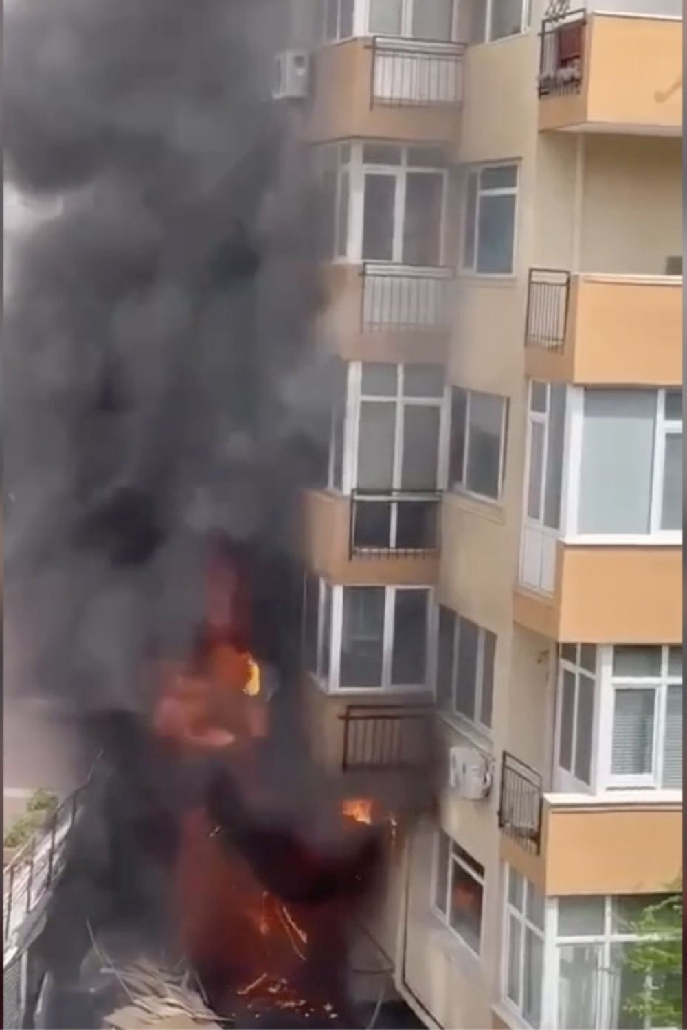 29 kişiye mezar olan gece kulübü yangınında ihmaller zinciri - 13