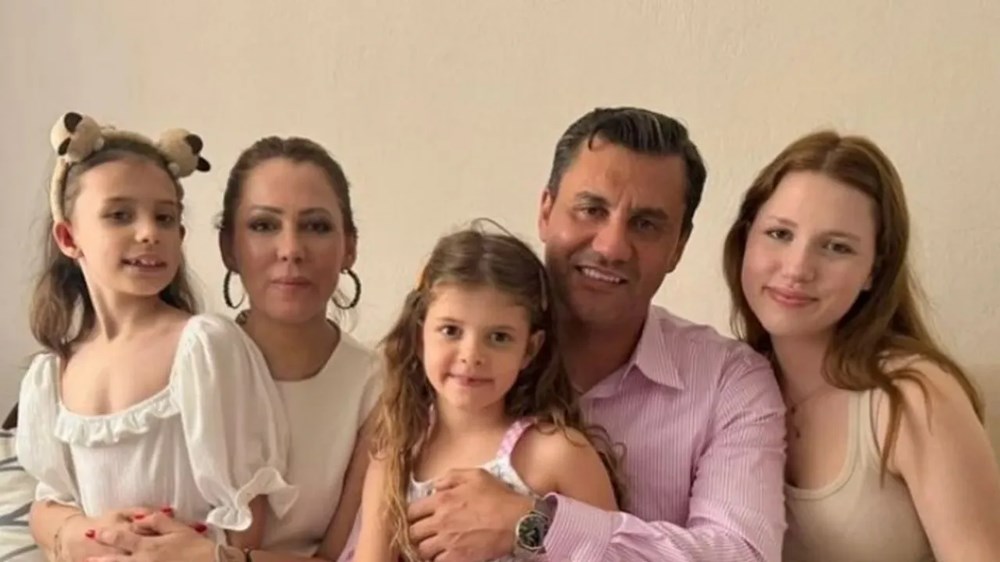Ferdi Zeyrek son yolculuğuna uğurlanıyor | Özgür Özel gözyaşlarını tutamadı: 