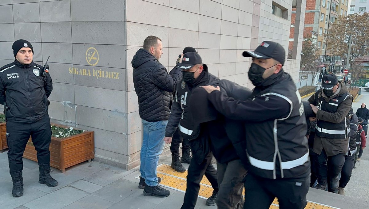 516 milyon liralık bahis operasyonu: 13 şüpheli tutuklandı 516 milyon liralık bahis operasyonu: 13 şüpheli tutuklandı